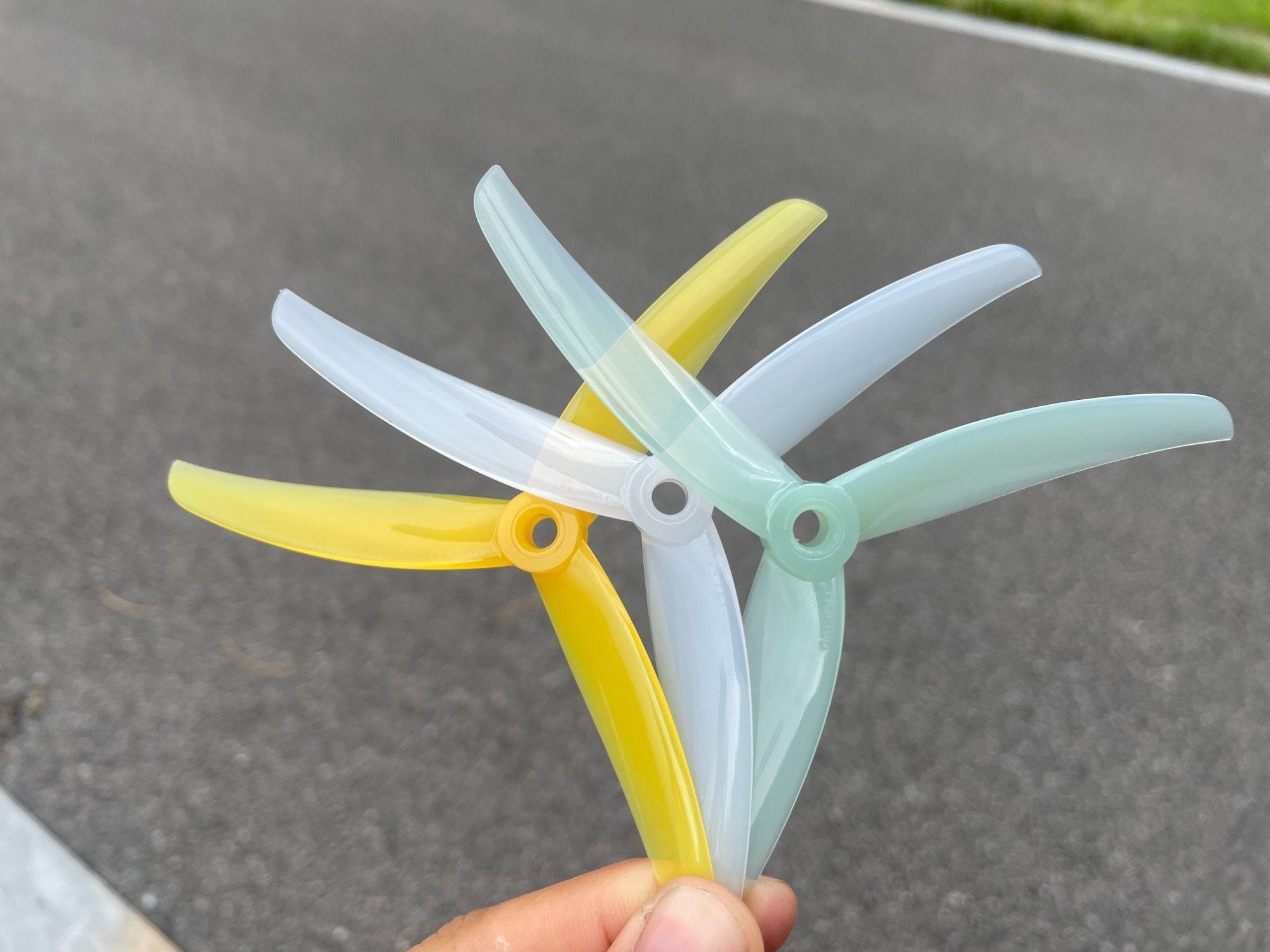 HQProp Juicy Prop J37 4.9x3.7x3 2 - HQProp - Drone Authority